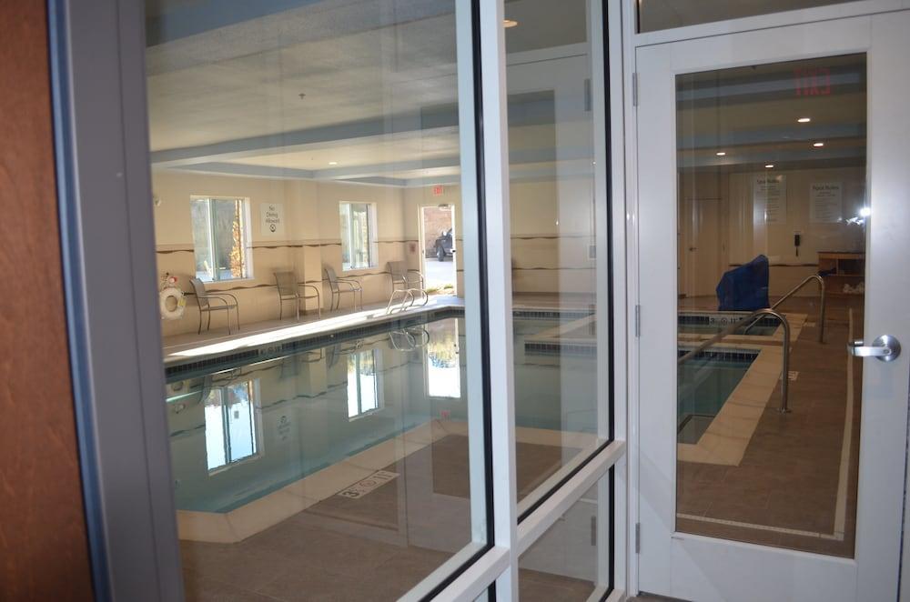 Holiday Inn Express & Suites Golden By Ihg Exteriör bild