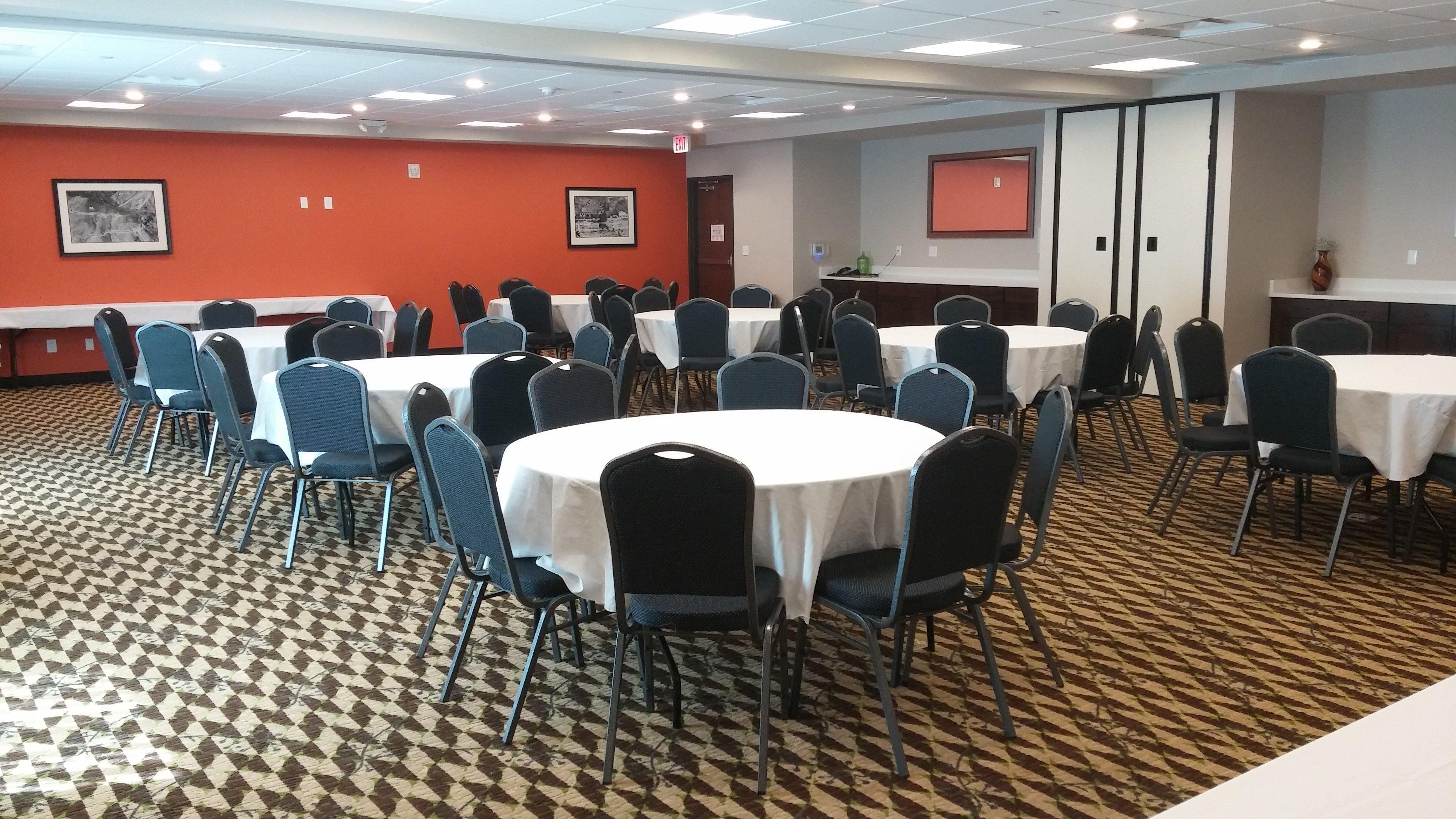 Holiday Inn Express & Suites Golden By Ihg Exteriör bild